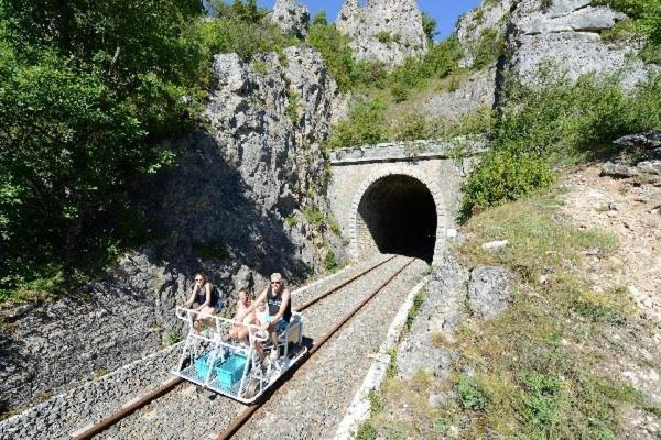 Le Valadin Apartman Valady Kültér fotó